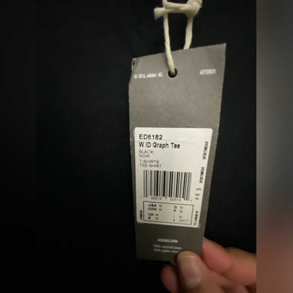 NWT - ID graphic tee - Picture 3 of 3